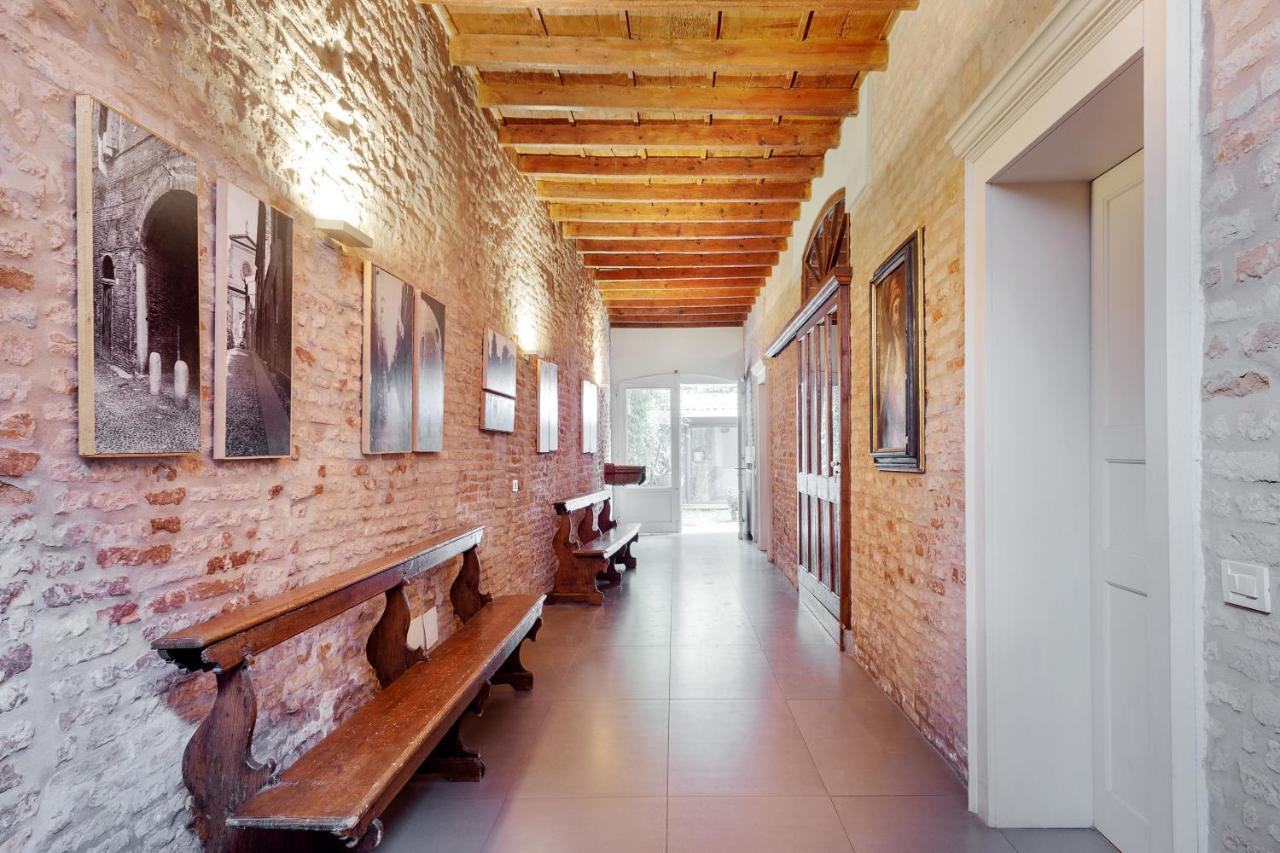 La Dimora Medievale Del Duca Ferrara Exterior foto